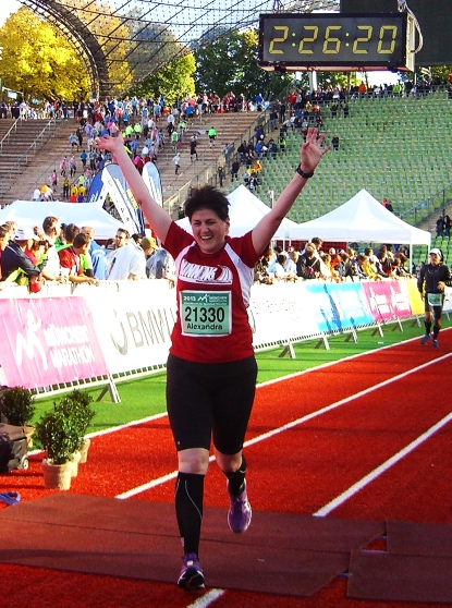 Zieleinlauf Halbmarathon Alexandra Marioglou