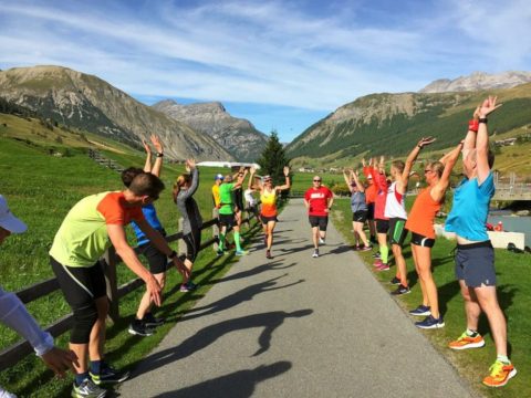 Läuferjubel beim Training in den Bergen