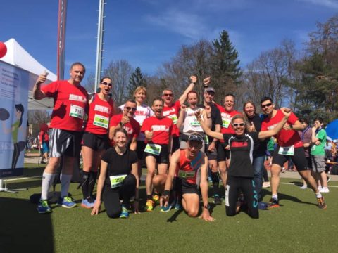 Red Runners vor dem Start beim Forstenrieder Volkslauf 2019